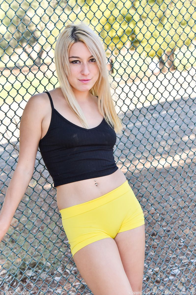 Elexis: Cute Yellow Shorts